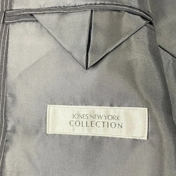 Jones New York Collection Men's L 48 Pinstripe Wool Suit‎ Jacket and Pants Set